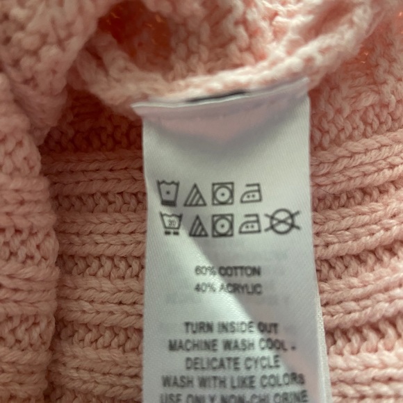 Pink Sweater - Picture 4 of 4